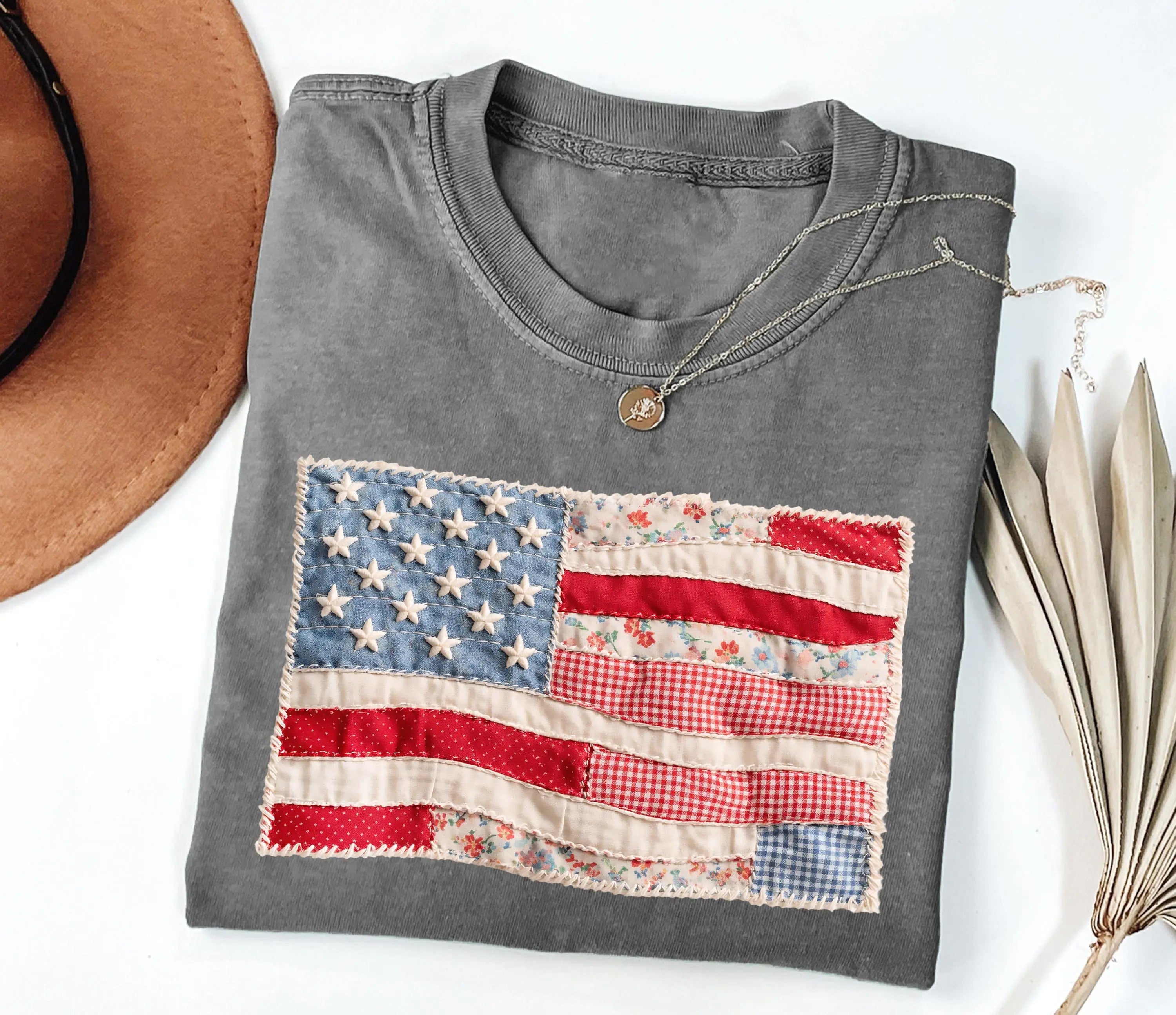 Retro American Flag Faux Patchwork USA Digital Print 4th of July T-Shirt/Sweatshirt/Hoodie